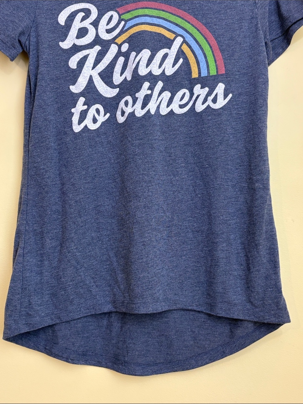 Heather navy blue short sleeve Graphic rainbow tee top "Be Kind to others" S - Picture 4 of 5